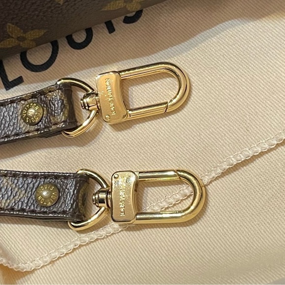 New Louis Vuitton Large kirigami ,change purse , strap & insert . - Picture 15 of 16